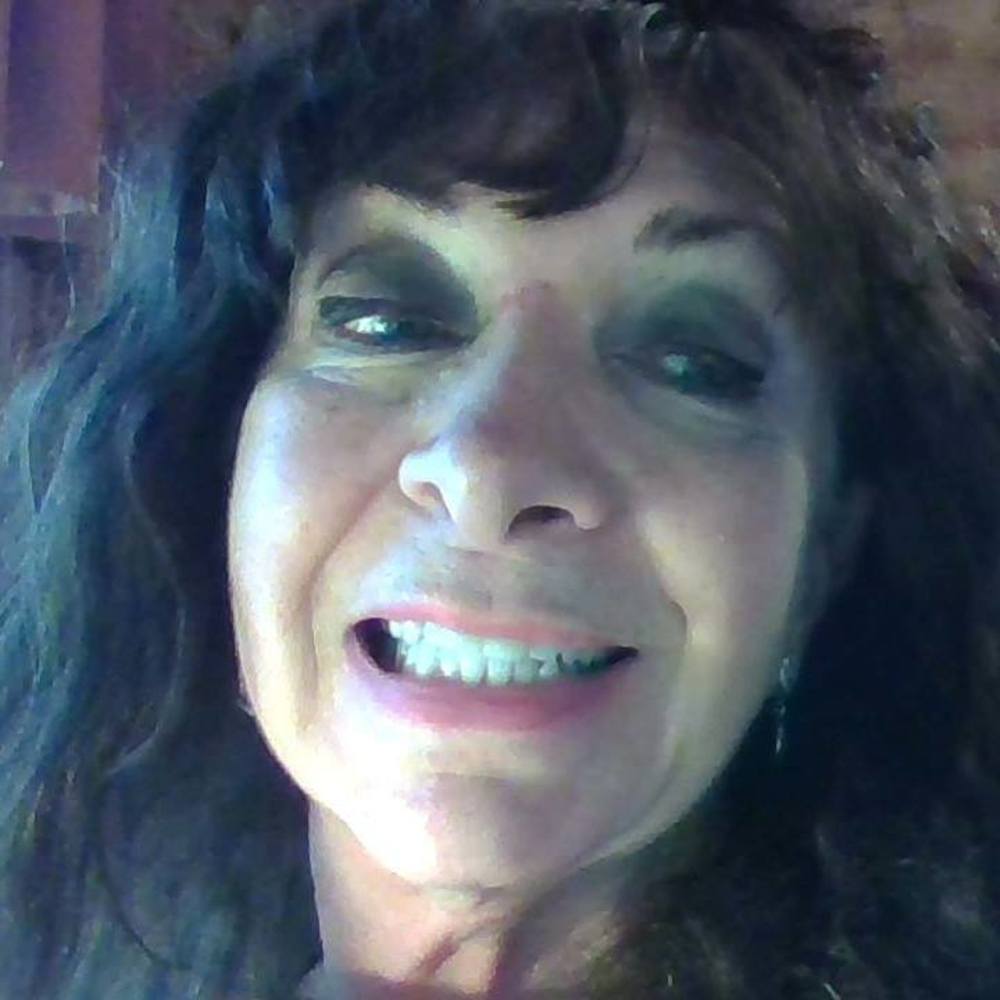 Meet your Posher, Teresa